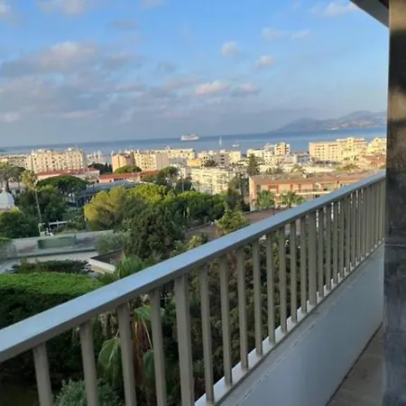 Penthouse 100m2 Avec 2 Et Terrasse 80m2