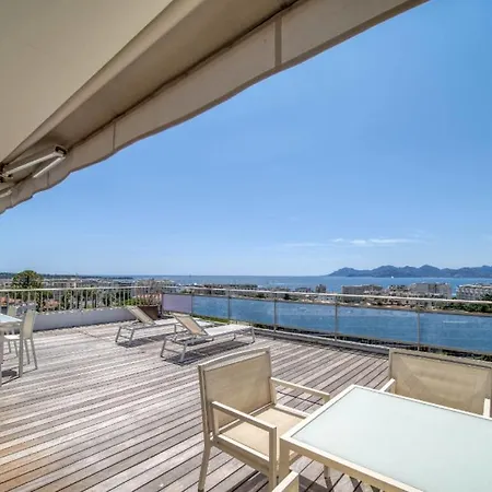 Apartment Penthouse 100m2 Avec 2 Et Terrasse 80m2 *